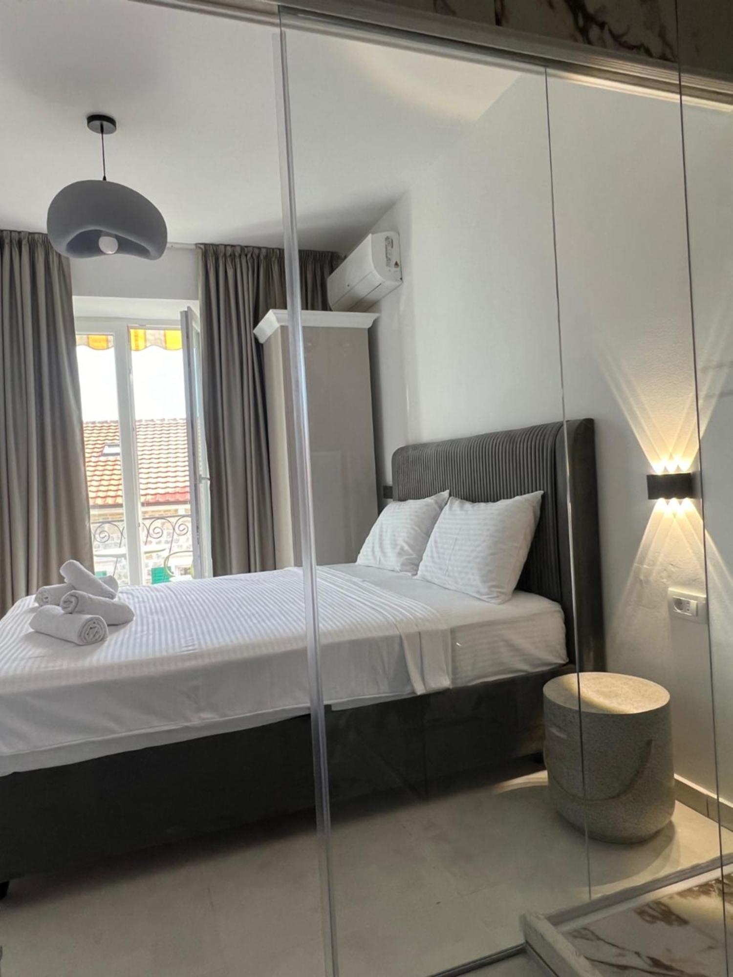 Marco Polo Apartment Petrovac Exterior photo