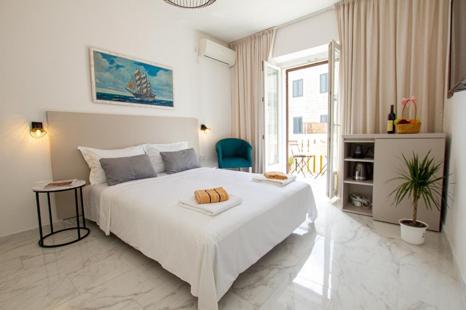 Marco Polo Apartment Petrovac Exterior photo